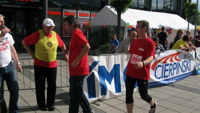 ../Images/BenefizlaufMerseburg2011 (159).jpg